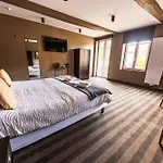 Le Palmares Hotel 2*