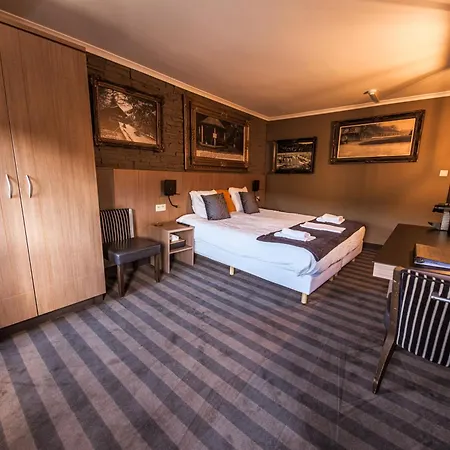 Le Palmares - Brasserie & Hotel 2*