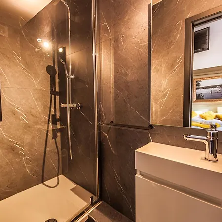 Hotel Le Palmares 2*