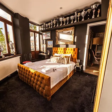 Le Relais Hotel